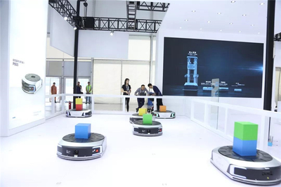 世界機(jī)器人大會(huì)亮點(diǎn) | 探秘《北京新聞》亮相的物流機(jī)器人，解鎖北京智慧物流新圖景